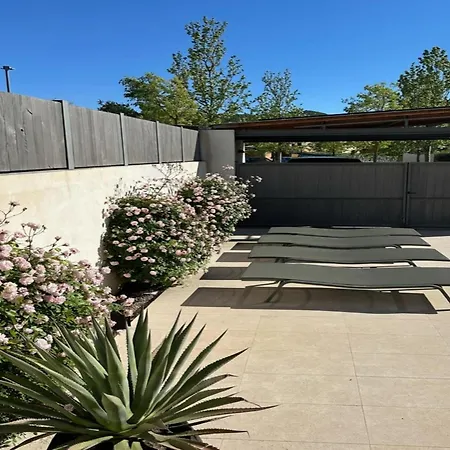 Modern With Private Pool In Malauc N