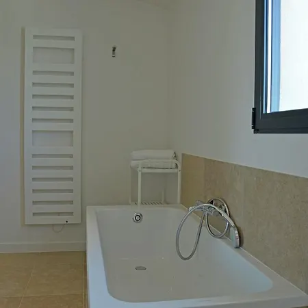 Modern With Private Pool In Malauc N